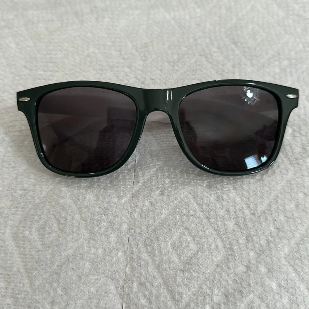 NEW Two pair NFL Green Bay Packer Sunglasses